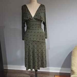 Diane Von Furstenberg Olive Green Patterned Dolman Sleeve Midi Dress